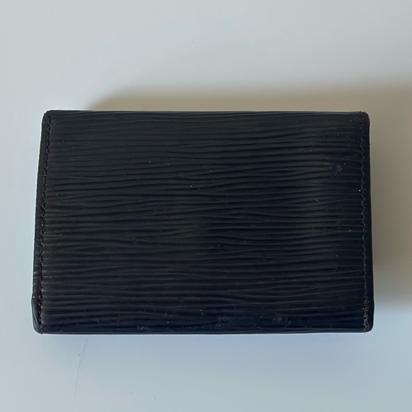 Louis Vuitton Epi Key Holder - Picture 3 of 12